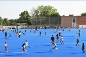 families jugando en terreno juego